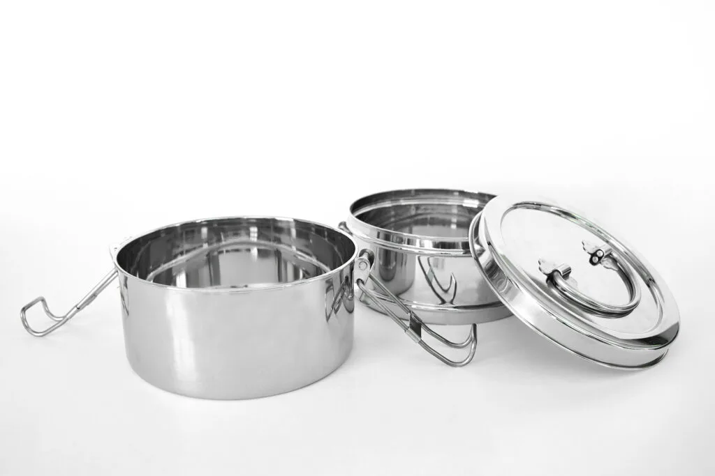 https://www.getgreenbewell.com/wp-content/uploads/2016/07/stainless-steel-tiffin-box-lunch-container-to-goware-1024x683.jpg.webp