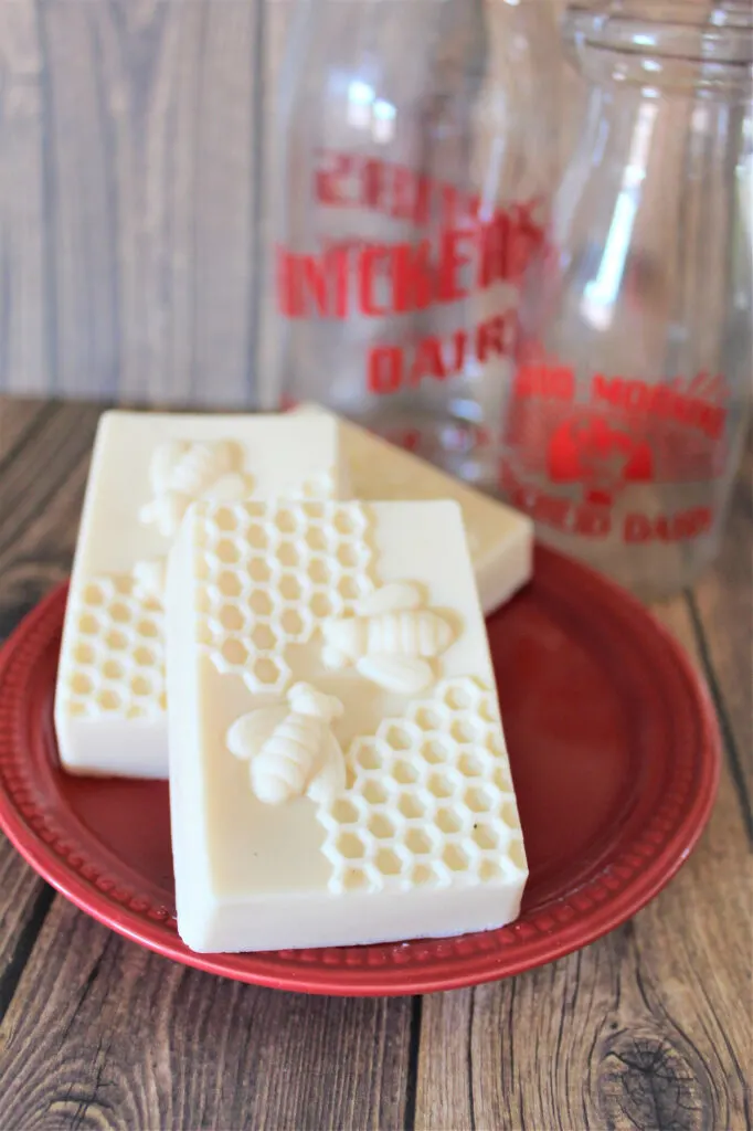 Homemade Milk & Honey Soap Recipe - Make Soap With Milk & Honey at