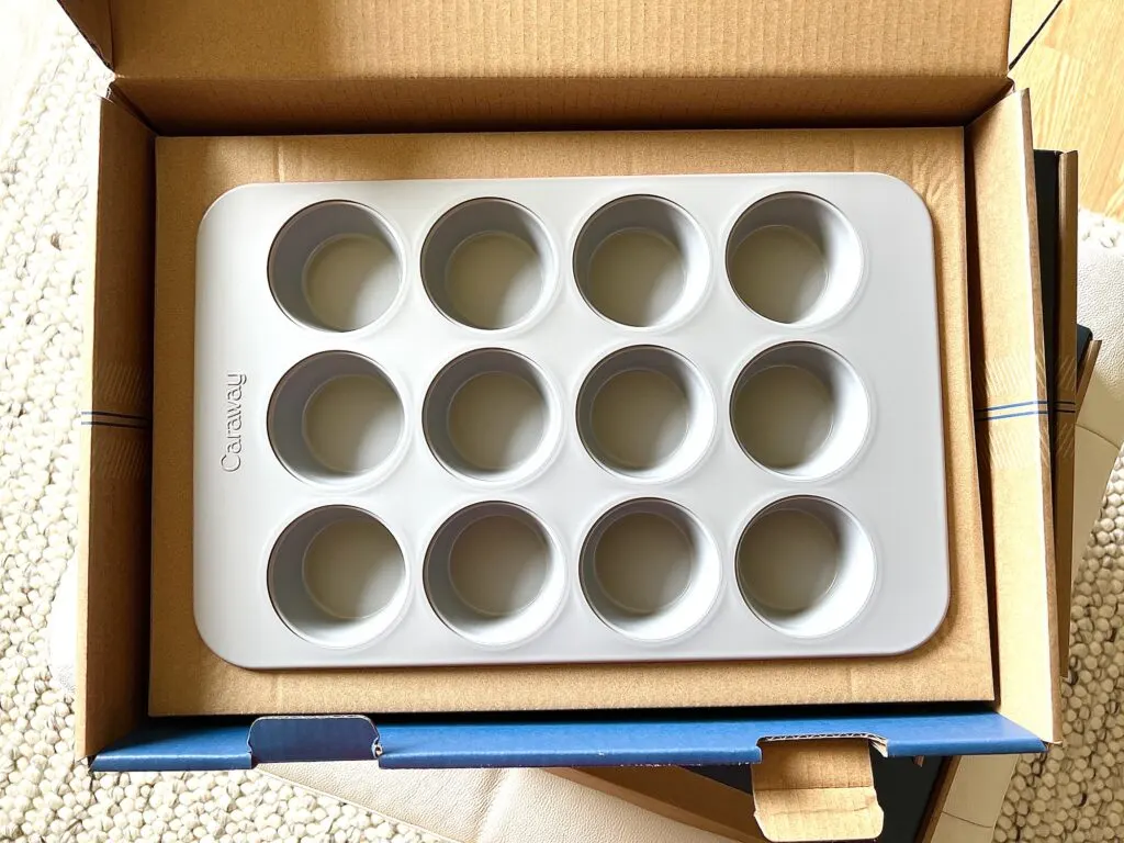 Caraway Non-Stick Ceramic 12-Cup Muffin Pan - Naturally Slick Ceramic  Coating - Non-Toxic, PTFE & PFOA Free - Perfect for Cupcakes, Muffins, and  More